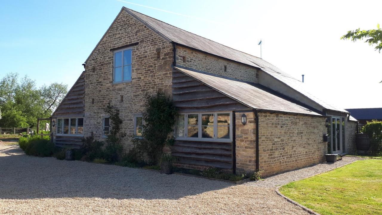 Bed and Breakfast The Byre North End Farm à Ashton Keynes Extérieur photo