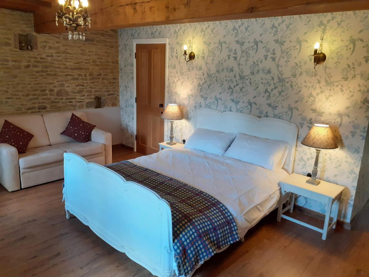 Bed and Breakfast The Byre North End Farm à Ashton Keynes Extérieur photo